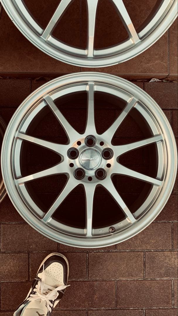 17インチ 7J PCD100 オフセット＋50 30プリウス50プリウスなど