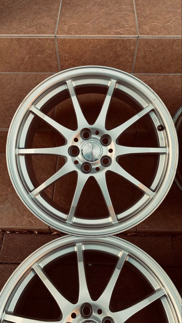 17インチ 7J PCD100 オフセット＋50 30プリウス50プリウスなど