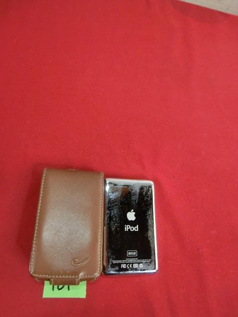 101：Apple iPod　A1136　80GB　ジャンク