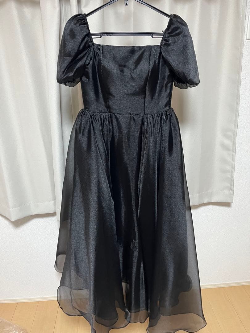 前撮り　ブラックパーティードレス