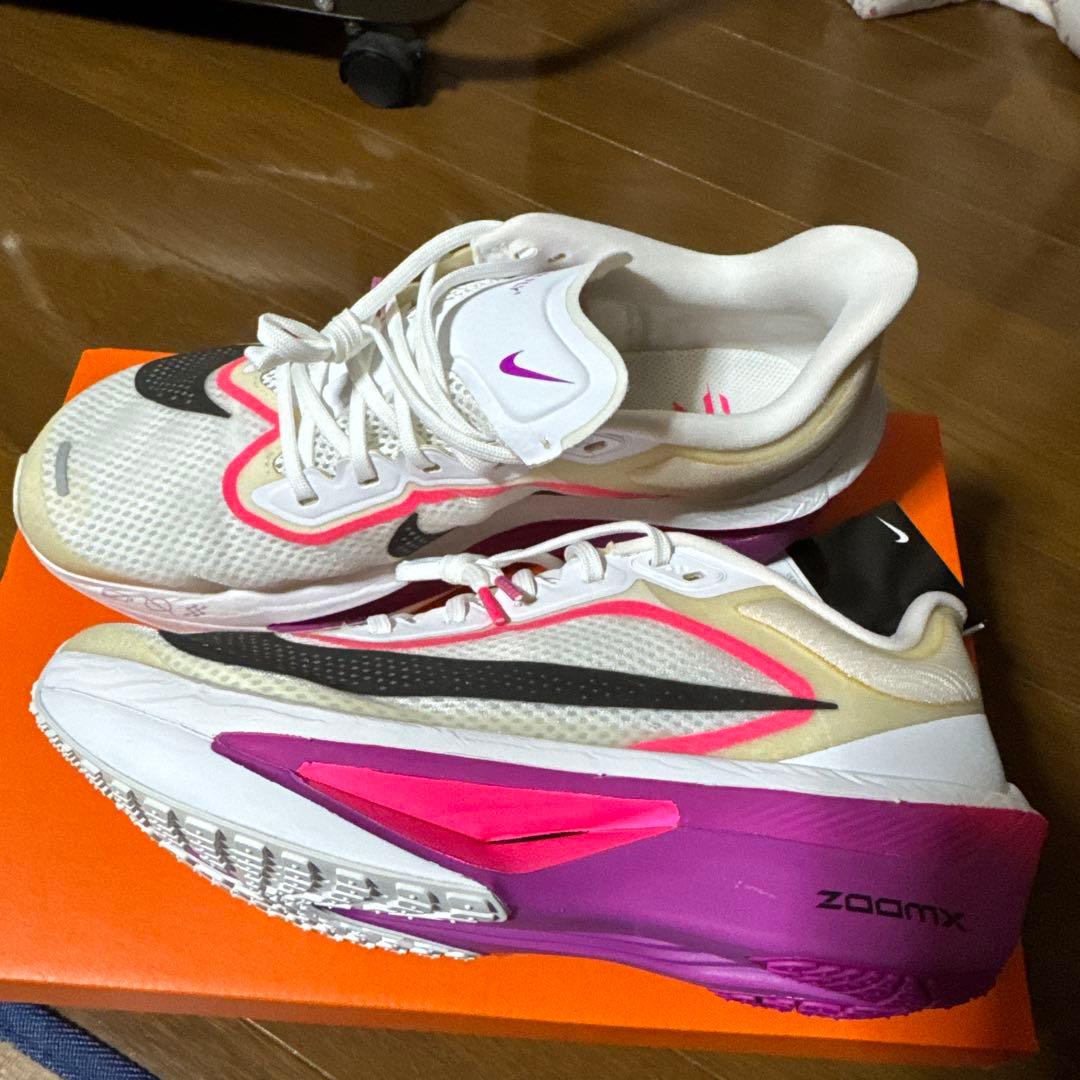 【新品】ナイキ ズーム フライ 6 （メンズシューズ）