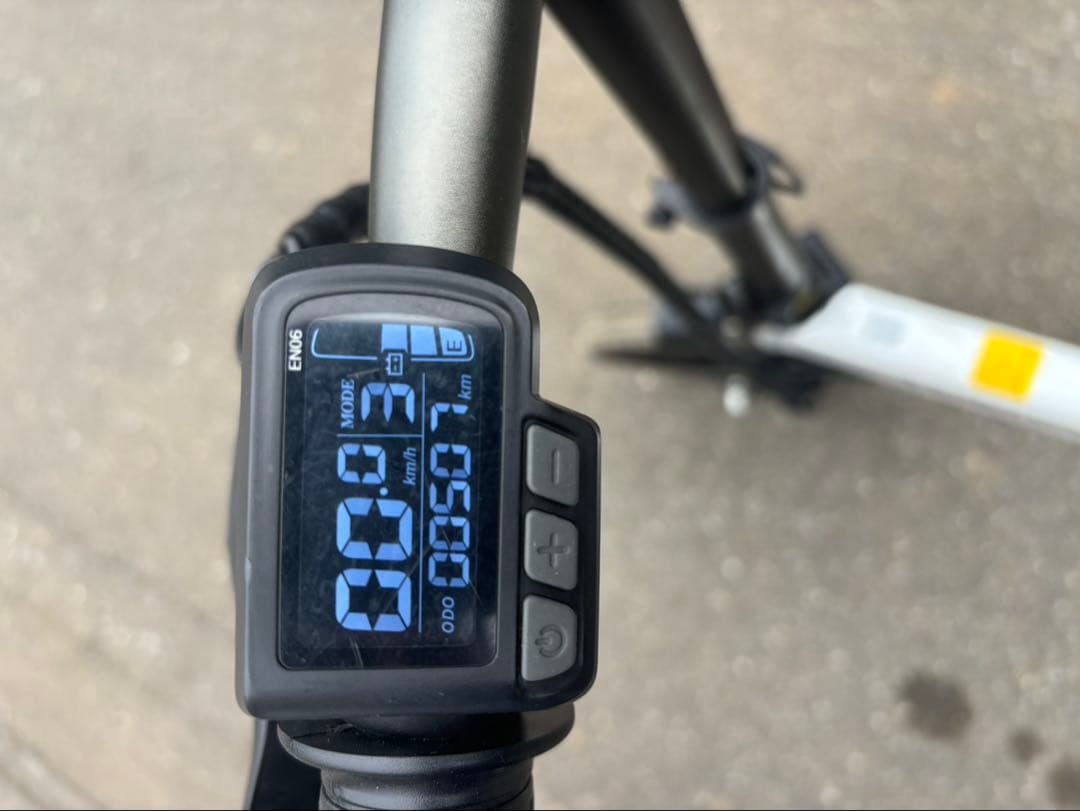 折りたたみ電動アシスト自転車　Hold On Q1