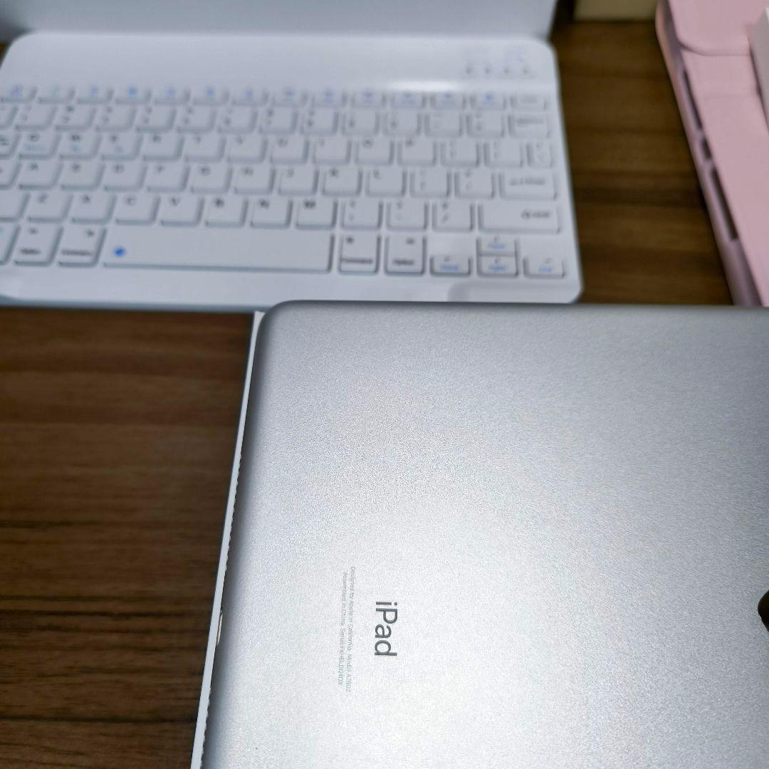 iPad 第9世代 64GB、タッチペン、キーボードとケースセット