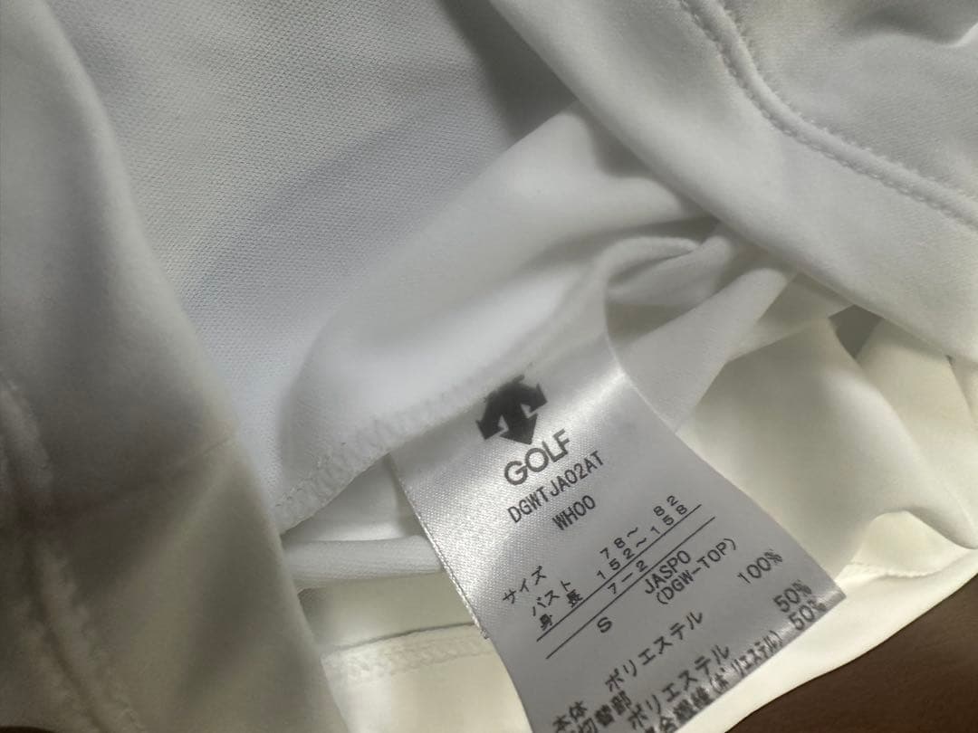 DESCENTE ゴルフウェア ホワイト Sサイズ　上下　春カラー