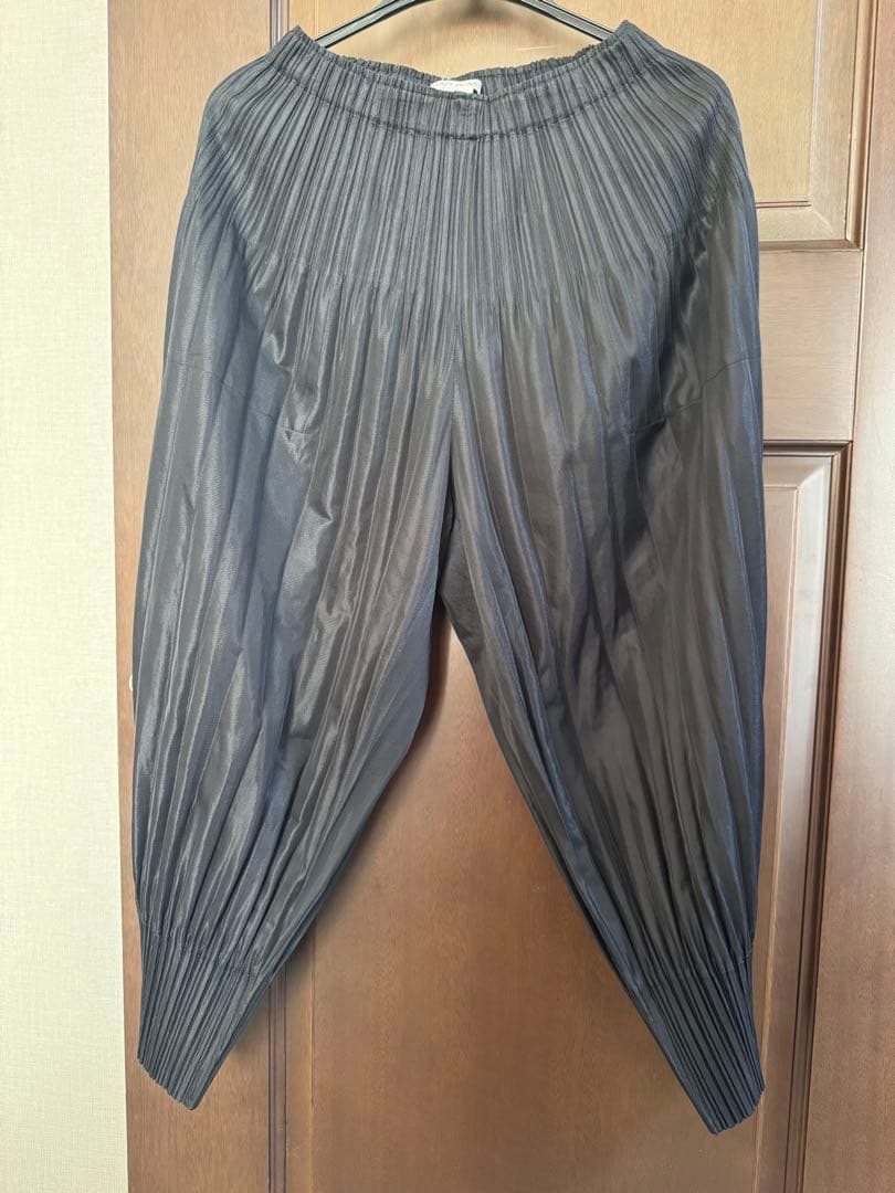 あ*い様 PLEATS PLEASE ISSEY MIYAKE サイズ3