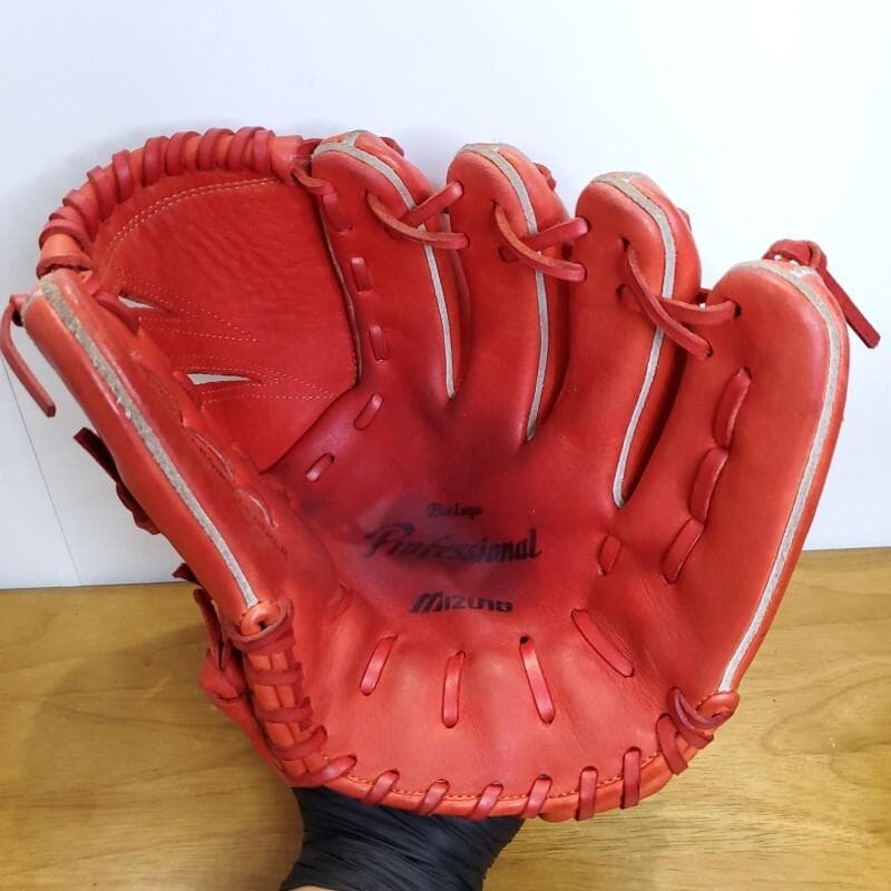 ミズノ 岸孝之モデル プロフェッショナル 美品 投手用 軟式グローブ