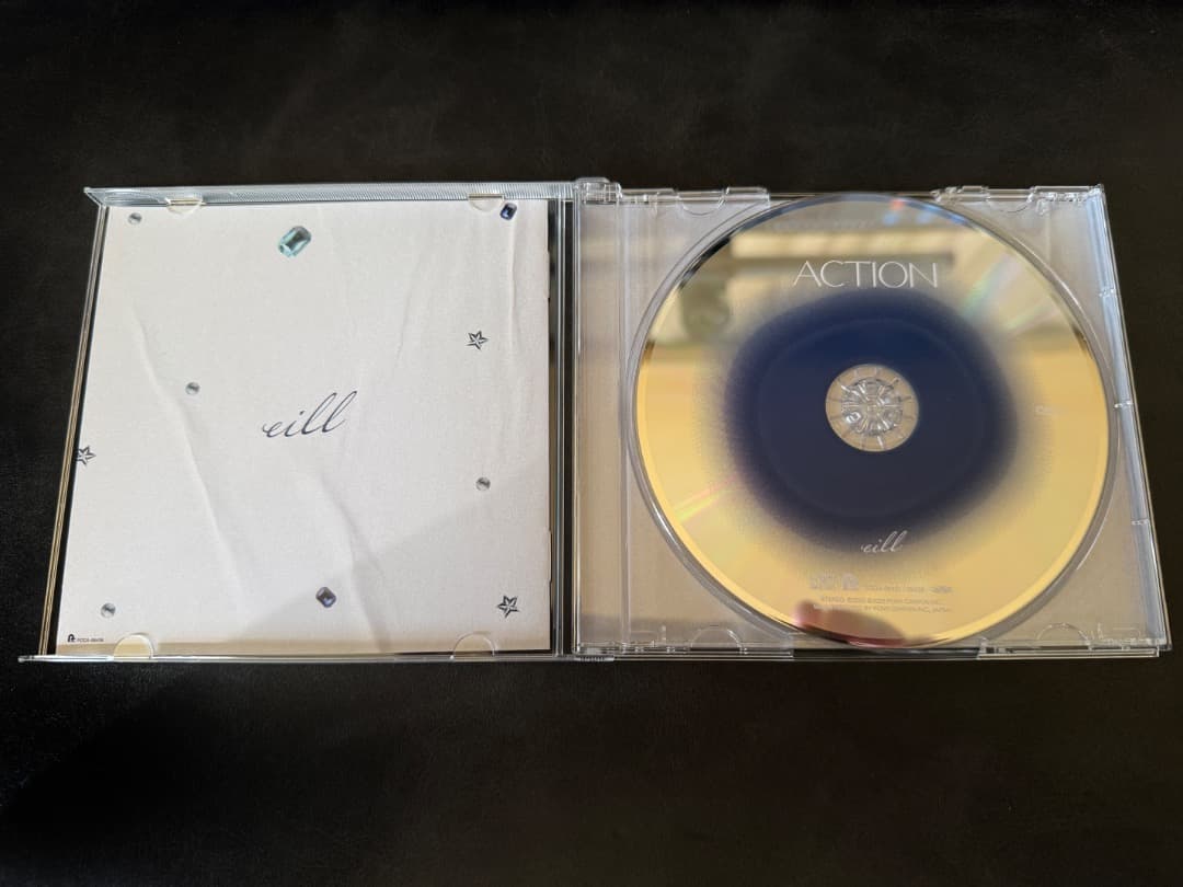 eill 『ACTION』通常盤　本人直筆サイン入り