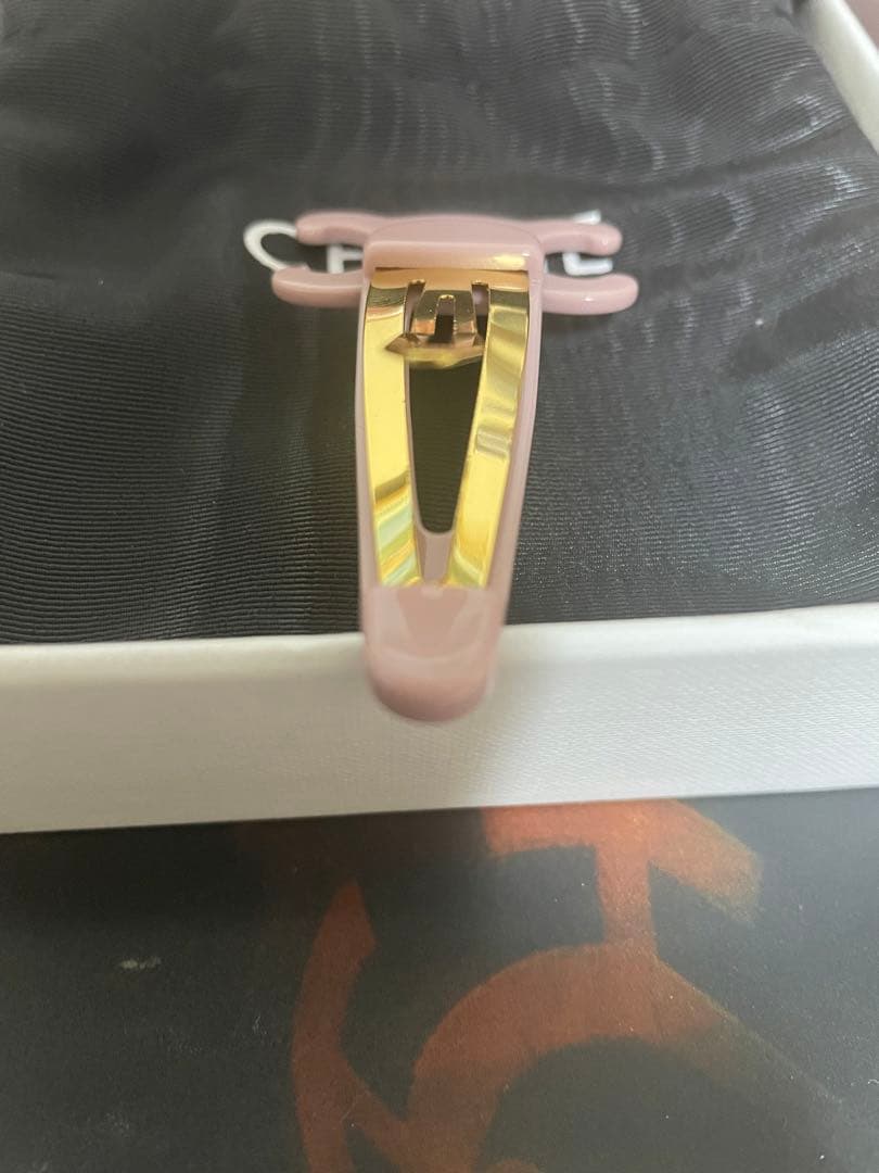 セリーヌ CELINE ラージ ヘアクリップ　ヘアピン　ピンク