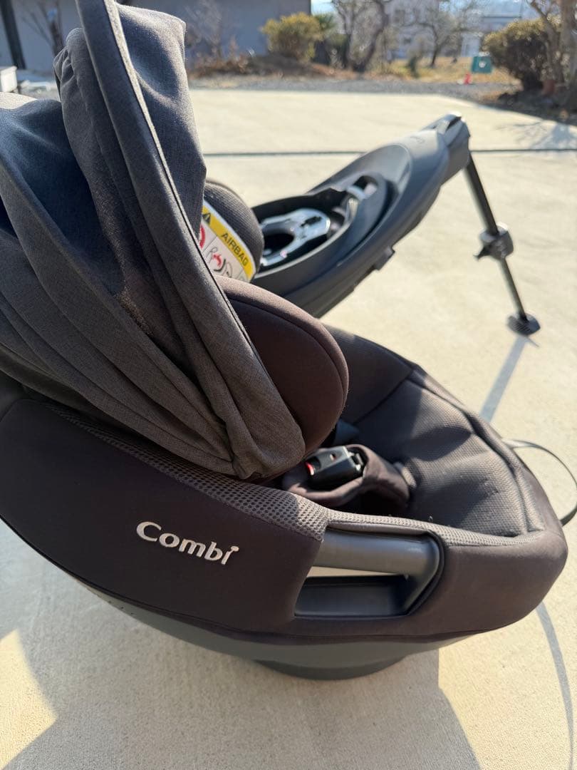 Combi チャイルドシート THE S ISOFIX
