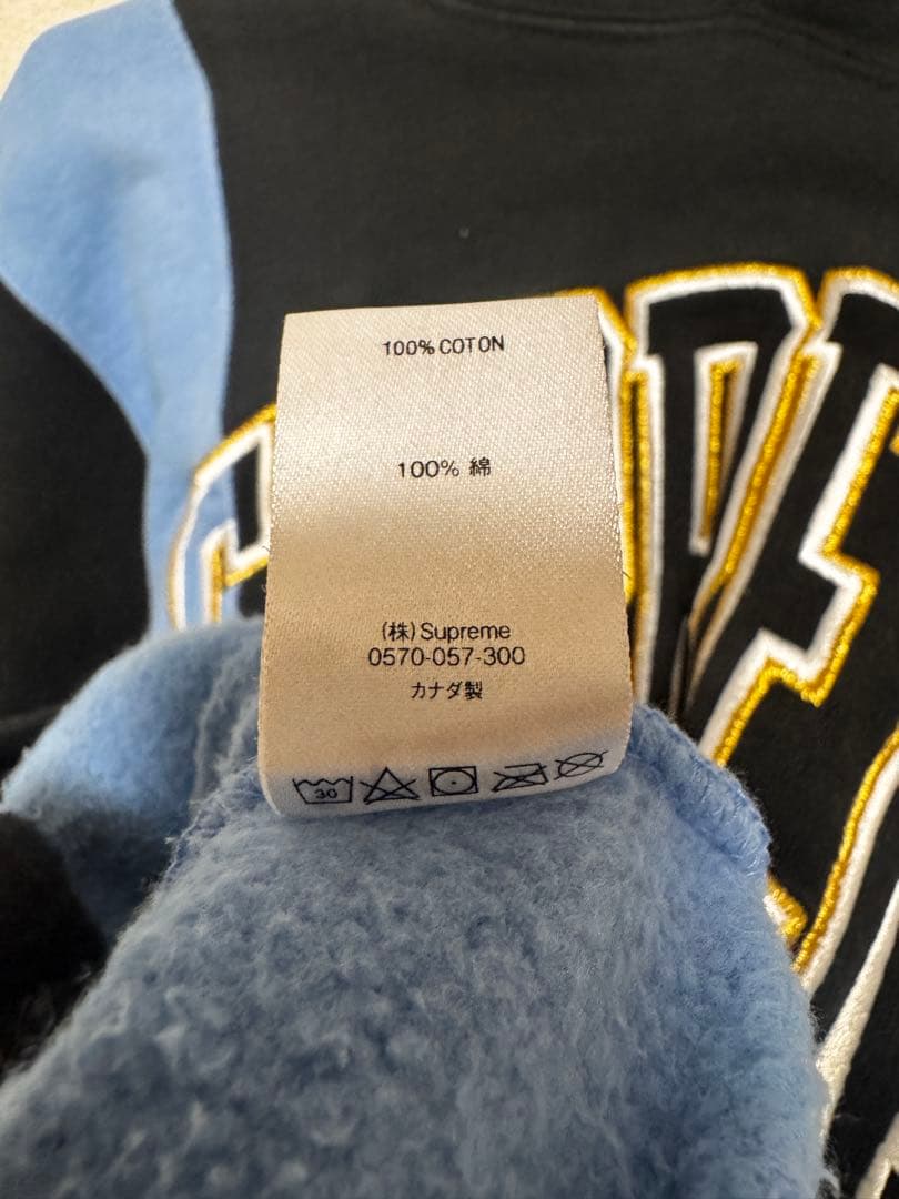 シュプリーム/ビッグ刺繍アーチロゴパーカー Sサイズ【コムドット】