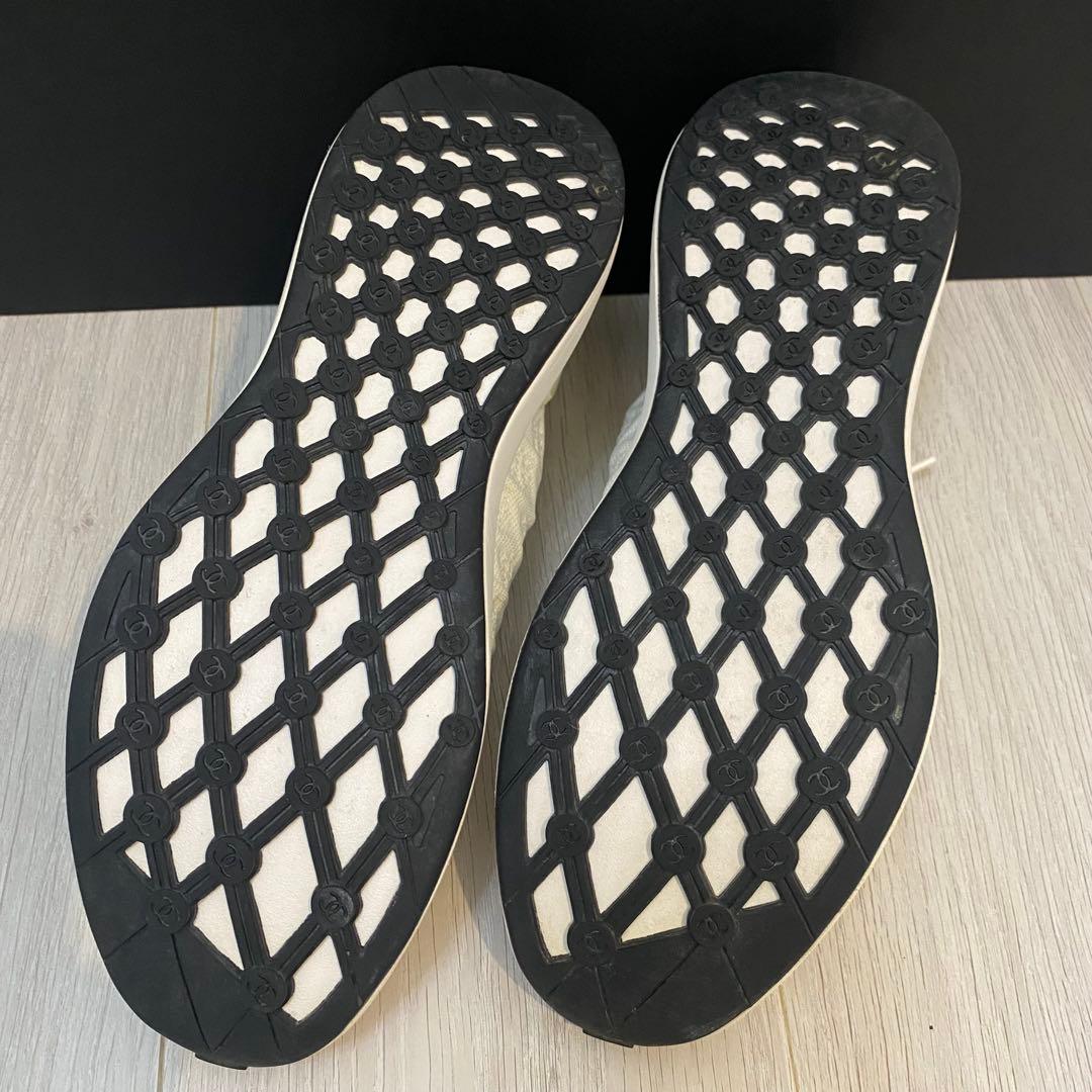 CHANEL ホワイト スニーカー　22.5〜24