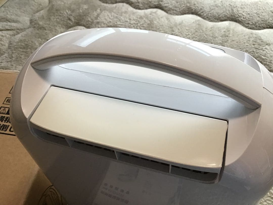 アイリスオーヤマ　衣類乾燥除湿機　シルバー　KIJD-N20-S ★3/18まで