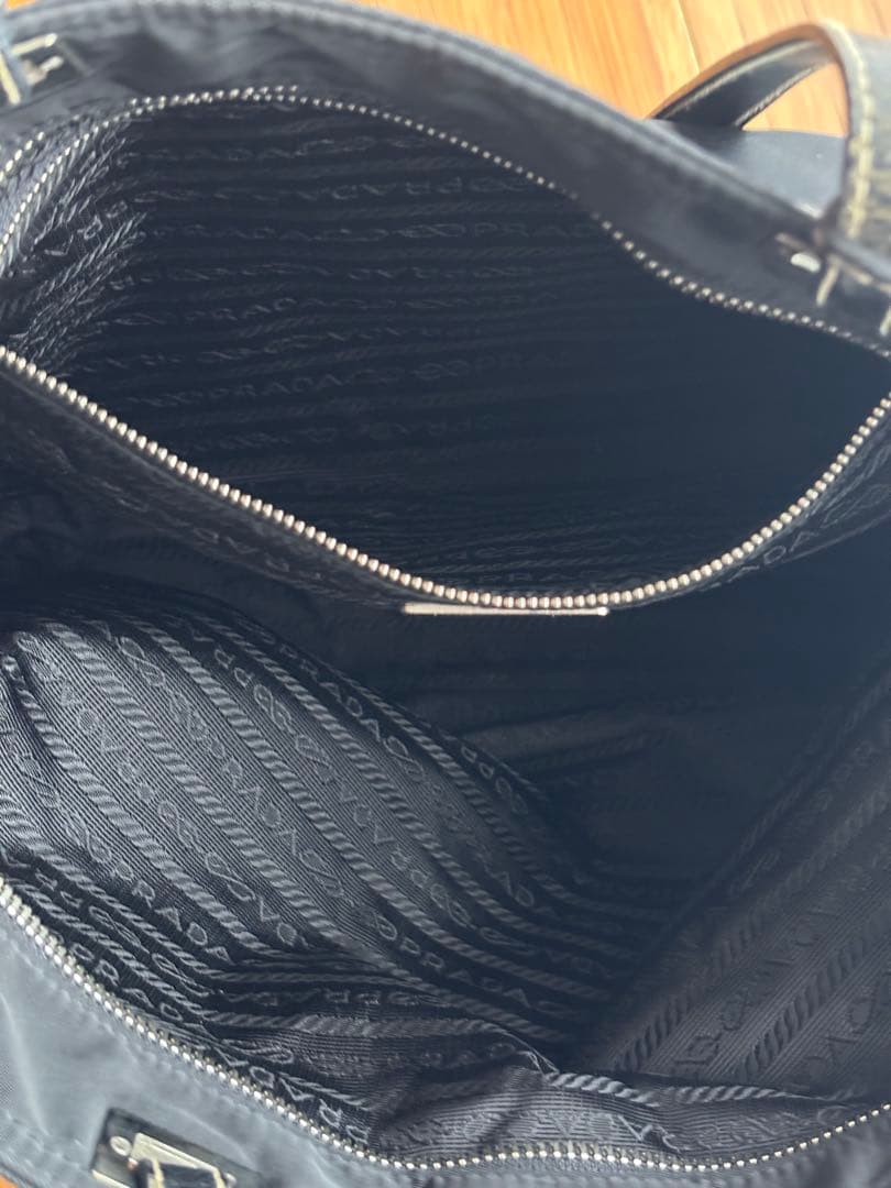 プラダ Prada 黒 ナイロン トートバッグ 約33cm x 23cm