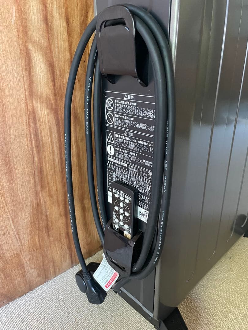 コロナ　ノンオイルヒーター　ノイルヒート