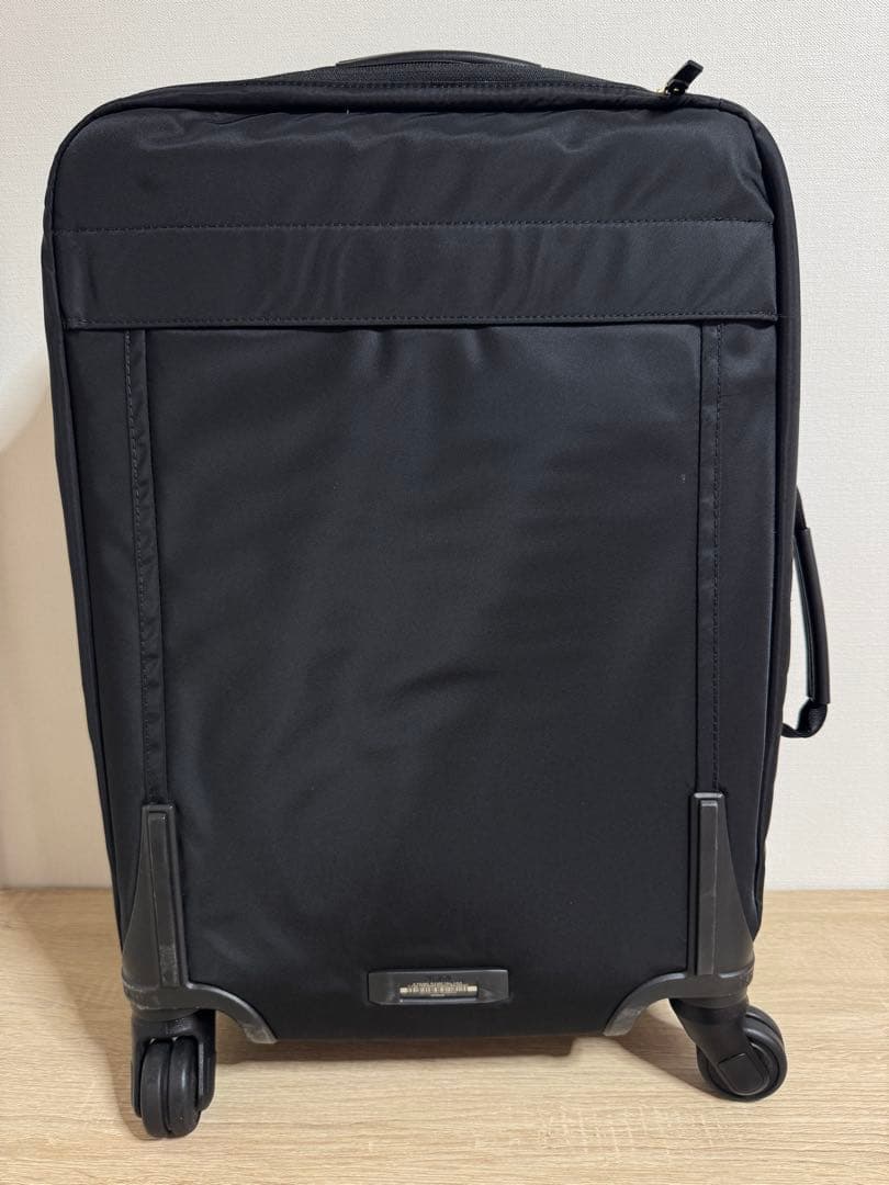 トゥミ TUMI TRES LEGER INTL CARRYON キャリーケース