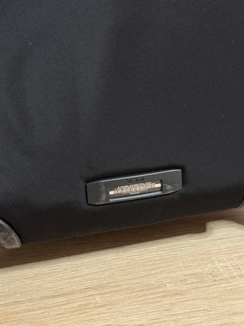 トゥミ TUMI TRES LEGER INTL CARRYON キャリーケース