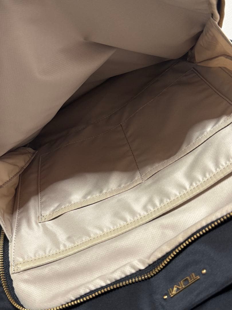 トゥミ TUMI TRES LEGER INTL CARRYON キャリーケース