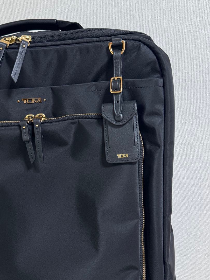 トゥミ TUMI TRES LEGER INTL CARRYON キャリーケース