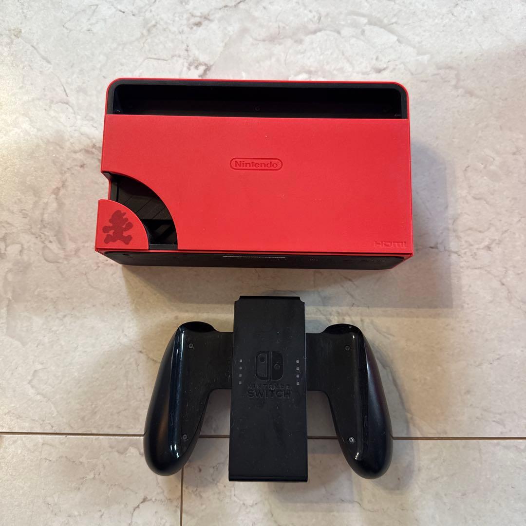 Nintendo Switch 本体 マリオレッド　ジョイコンおまけ付き