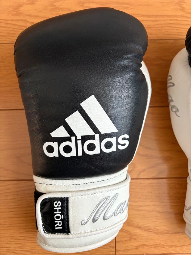 セール　adidas ボクシンググローブ 黒/白　8オンス　JBC承認　日本製