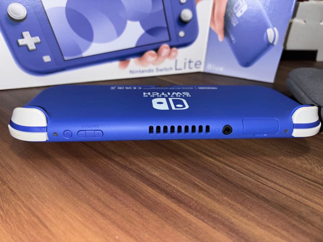 Nintendo Switch Lite ブルー 付属品有り 美品