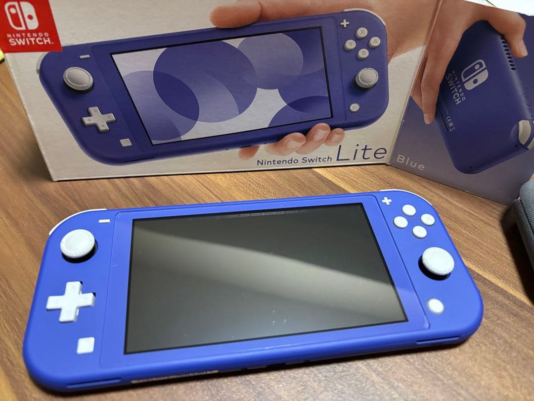 Nintendo Switch Lite ブルー 付属品有り 美品