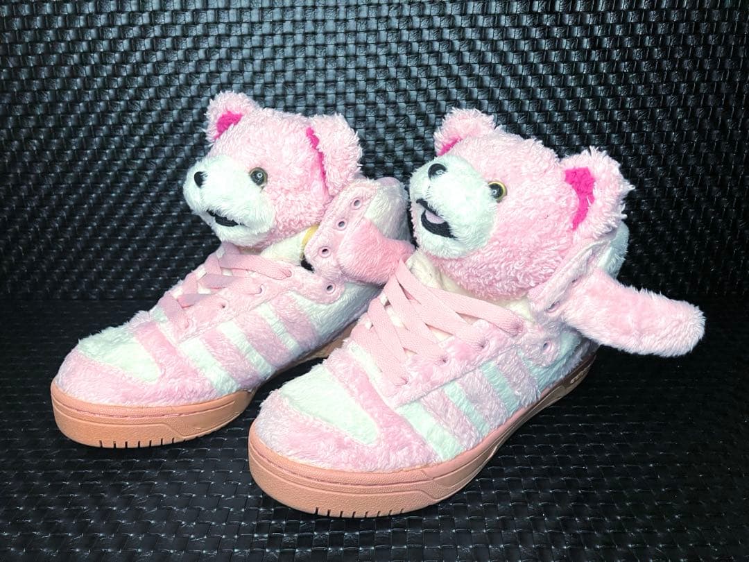 アディダス adidas ジェレミー・スコット ハイカット　クマ　ピンク