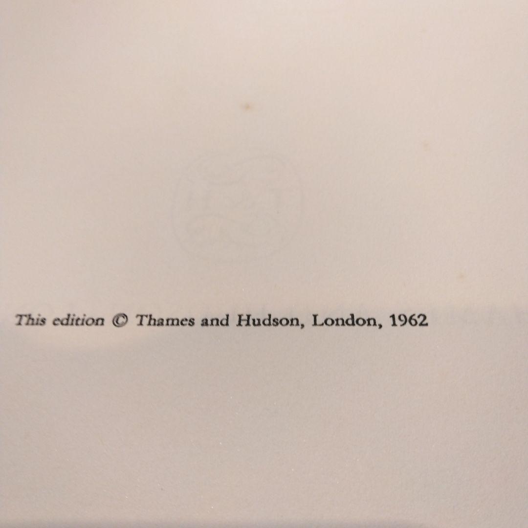 本　A  Handbook of wrougt  iron