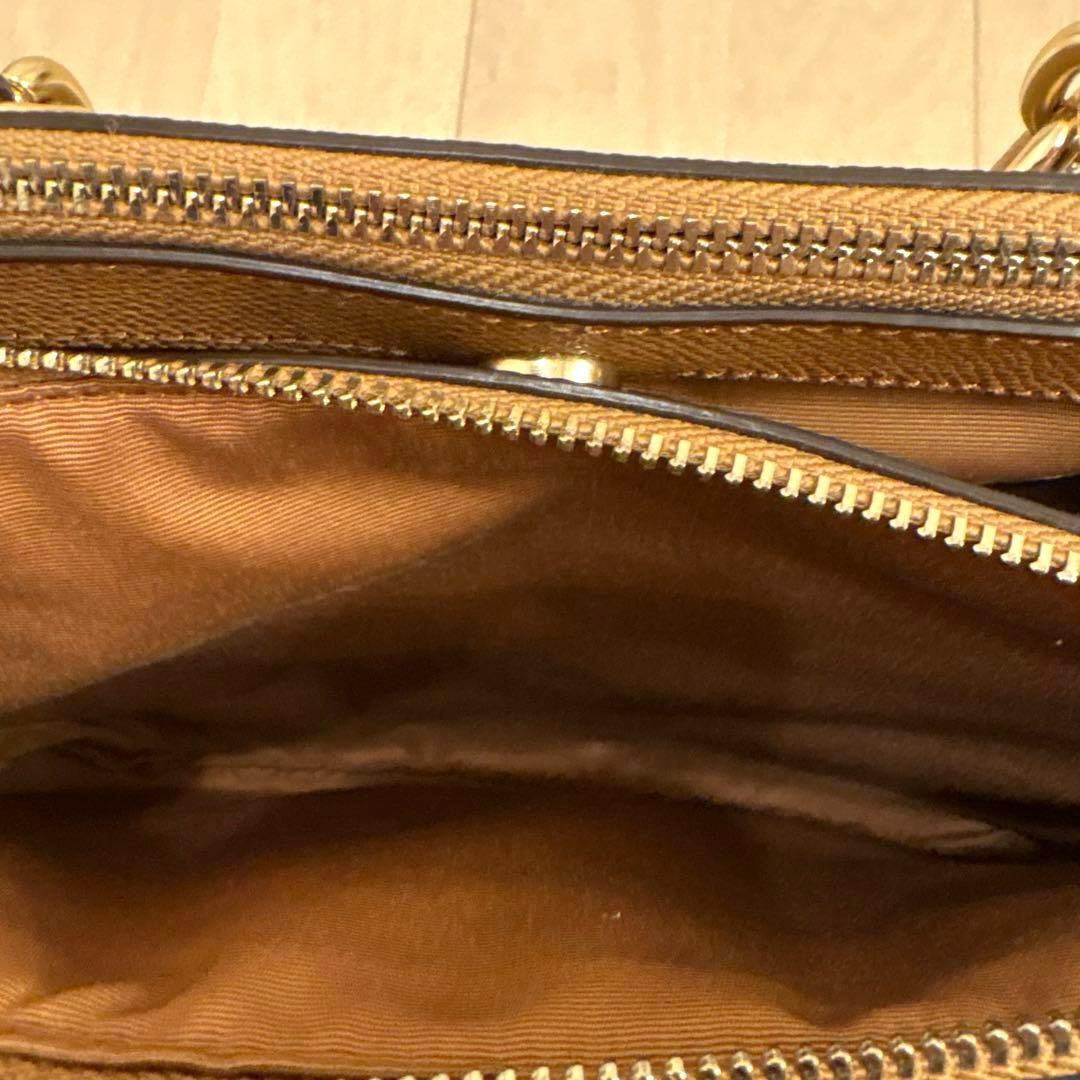 コーチ　ショルダーバッグ　ベージュ