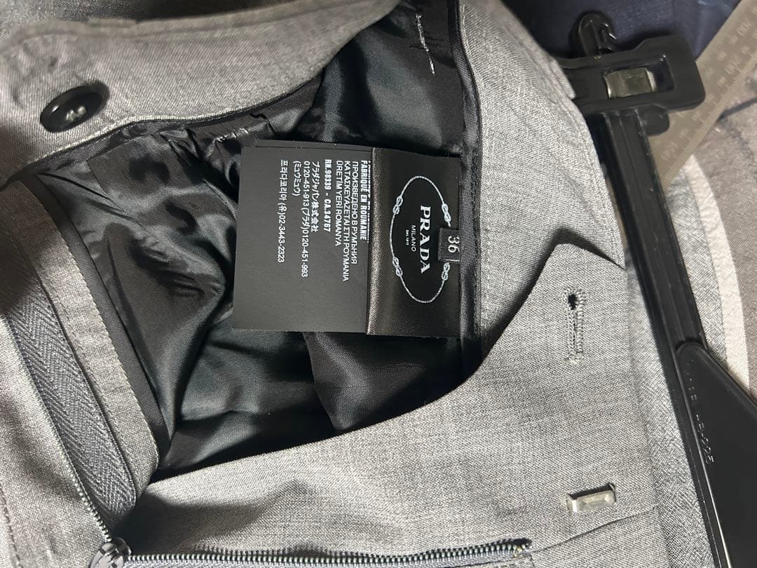 PRADA　グレー　ワイドストレートスラックス　24ss aw
