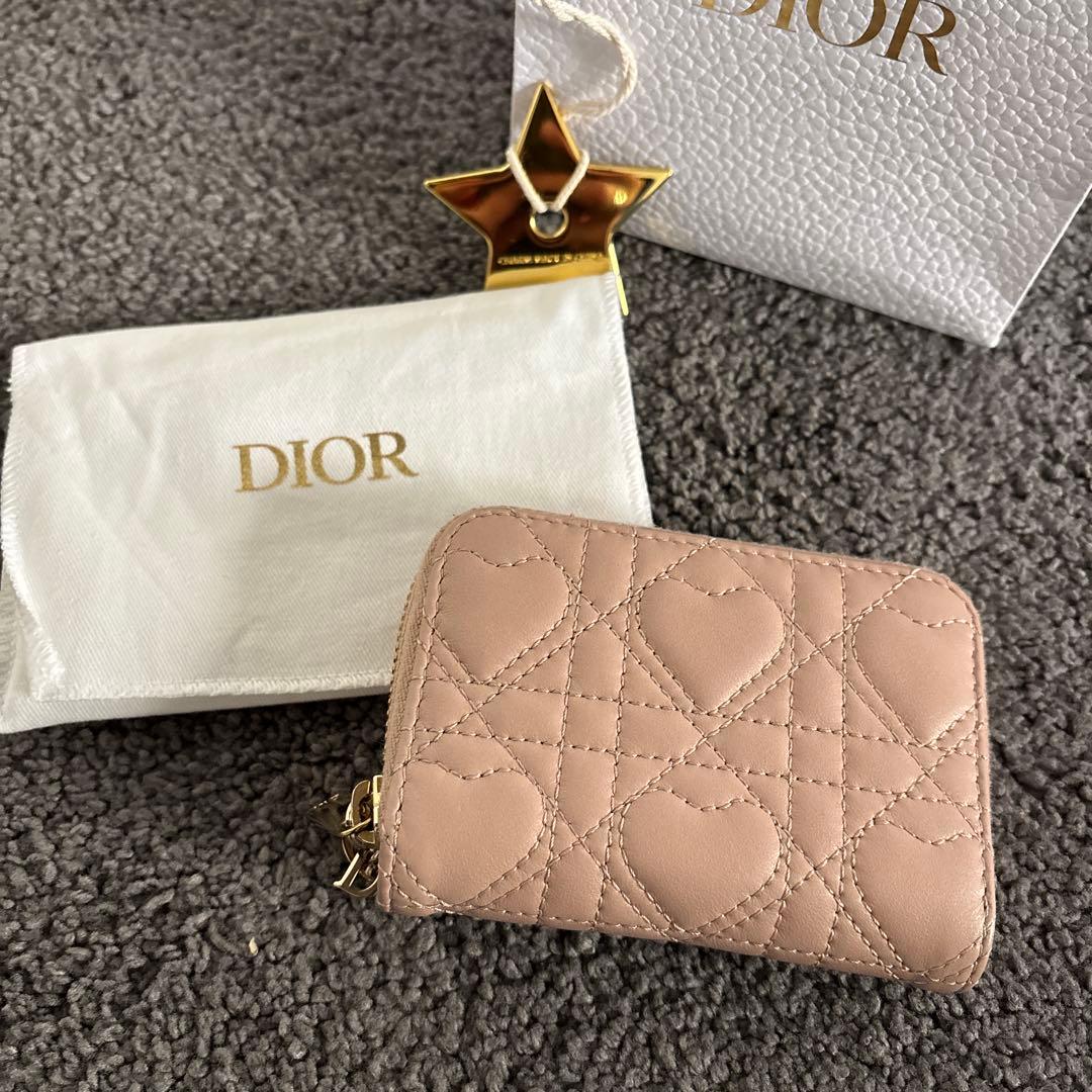 Dior ミニ財布　ピンク　ハート