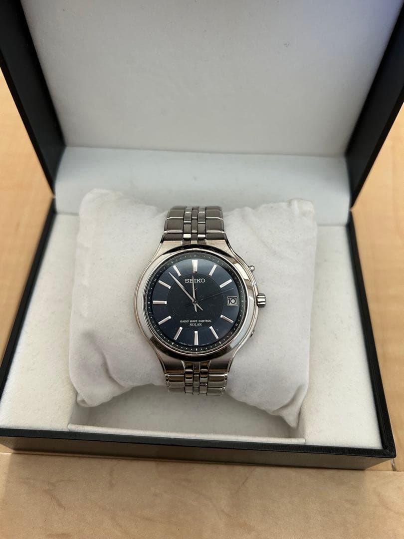 セイコー ドルチェ SADZ041 チタン 電波 ソーラー 定価130,000円