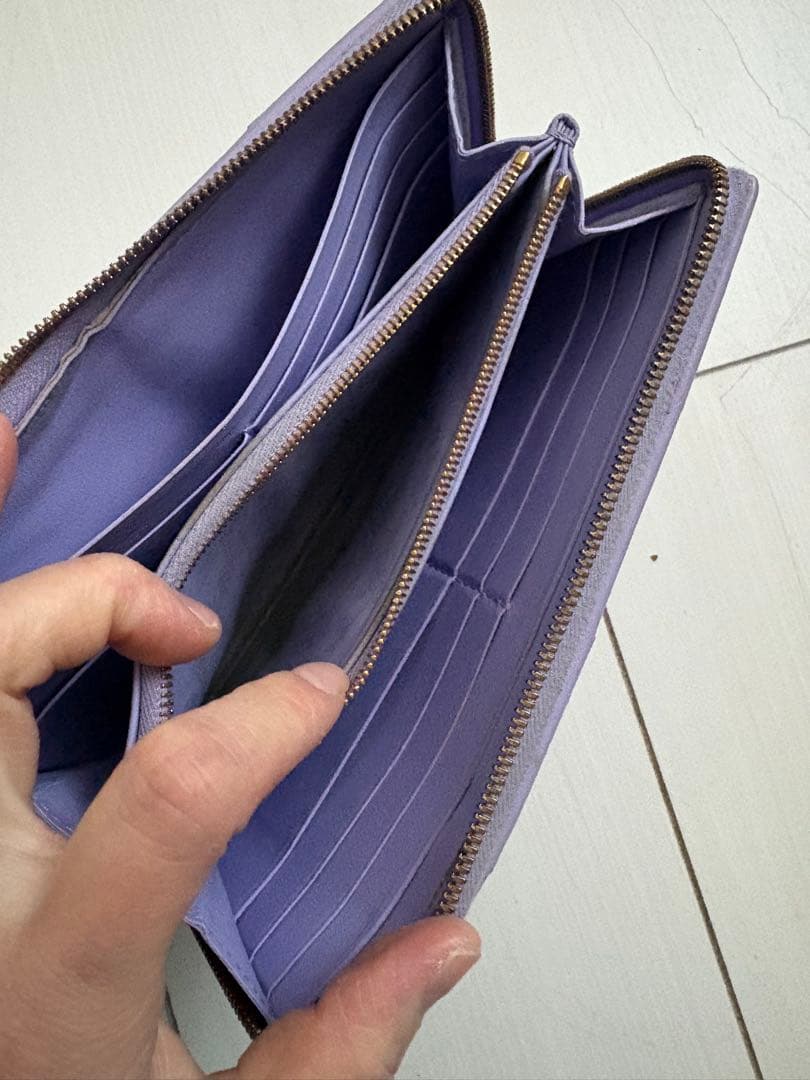 BOTTEGA VENETA レザー長財布 ラウンドファスナーパープル