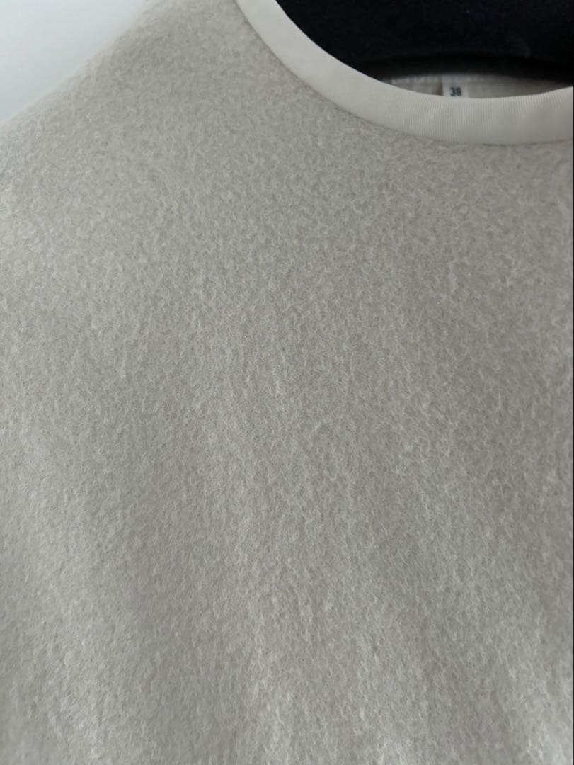 ヨリ ノーカラー アイボリー コクーン型 ウール コート