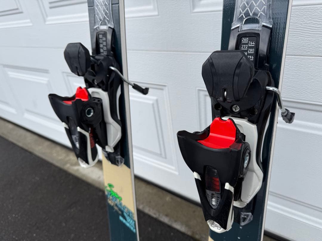 ROSSIGNOL スキー板 LOOKビンディング付き