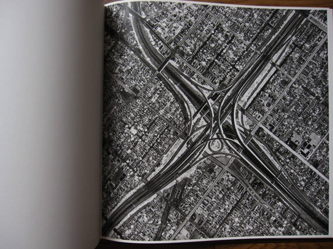 OBLIVION　David Maisel　デイビット・マイゼル