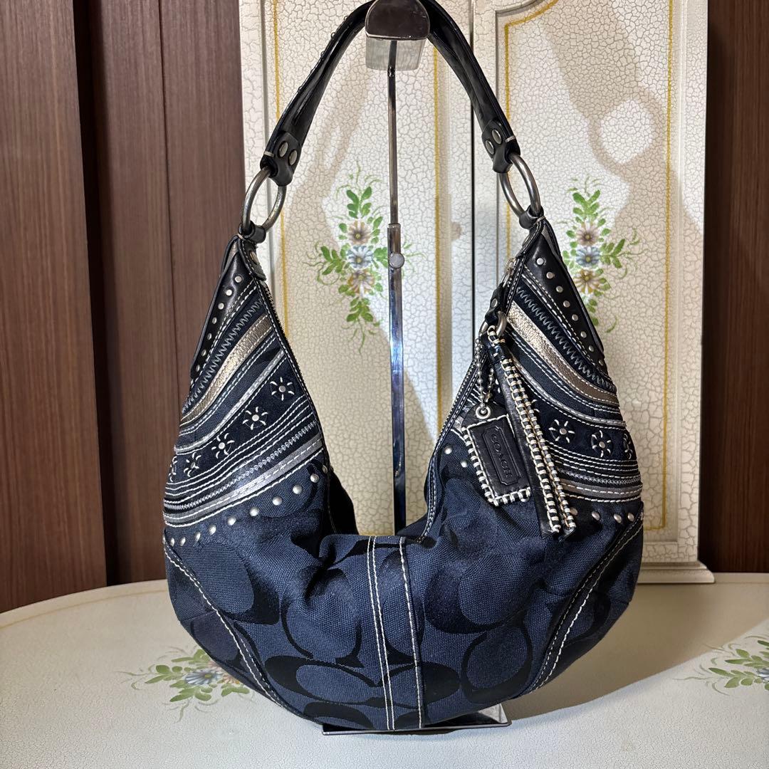 COACH ホーボー ワンショルダースタッズ バッグ 黒