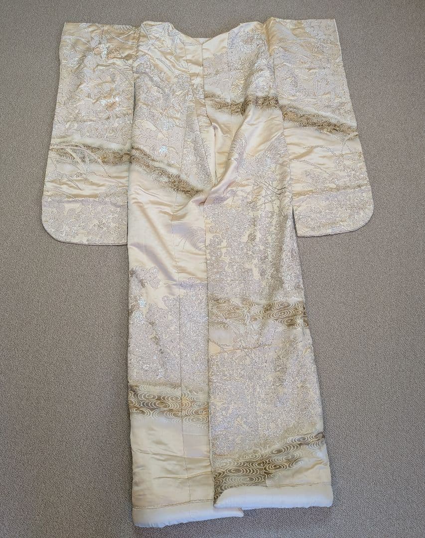 花嫁色打掛け　ディスプレイ　リメイク