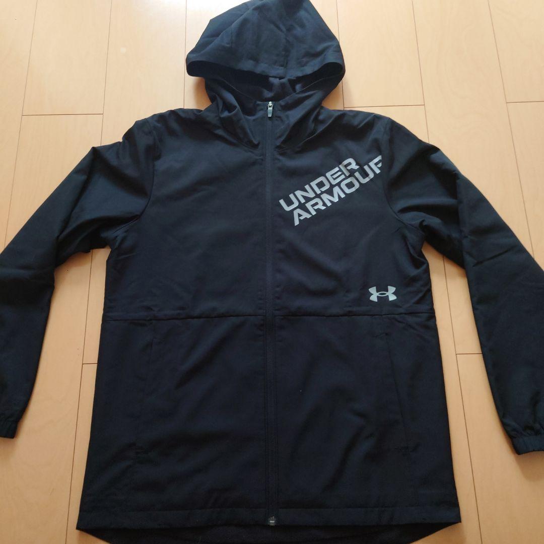 UNDER ARMOUR フード付きジャケットとパンツセット