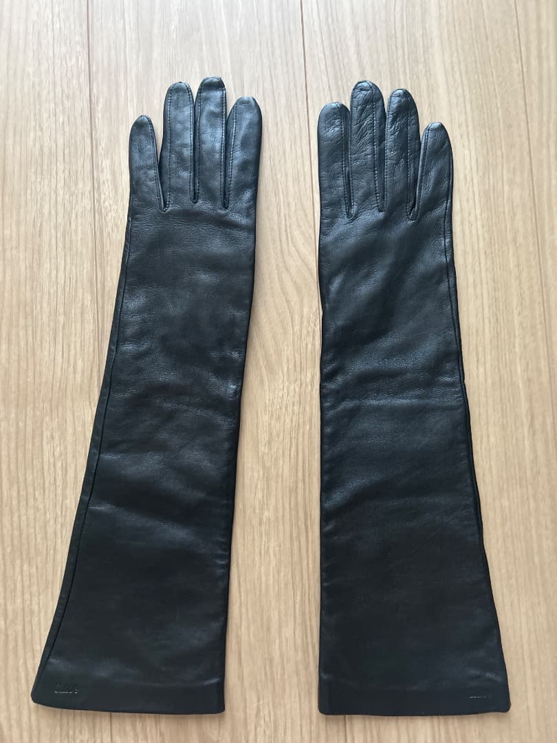 Chloé 黒レザー ロンググローブ