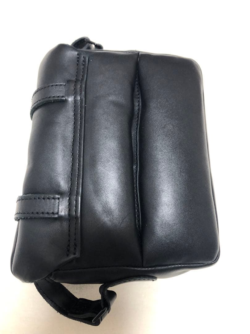 ドクターマーチン　7インチ サッチェル パデッド　ショルダーバッグ