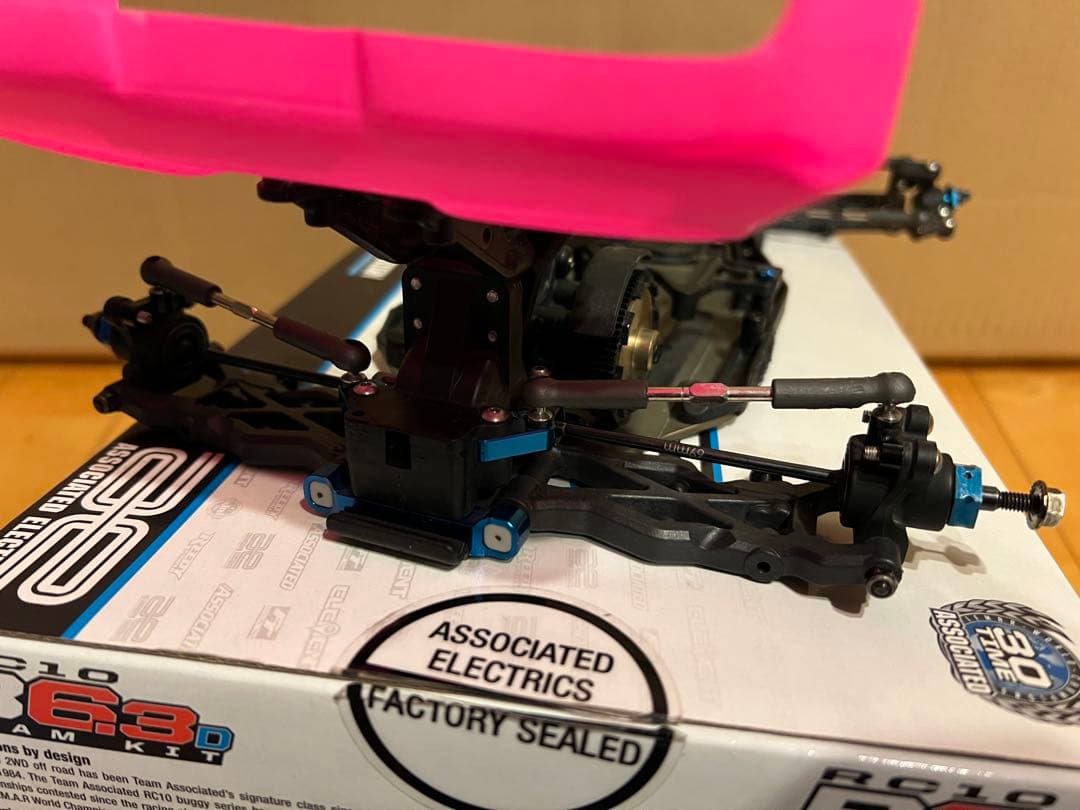 Associated RC10 B6.3D アソシエイテッド