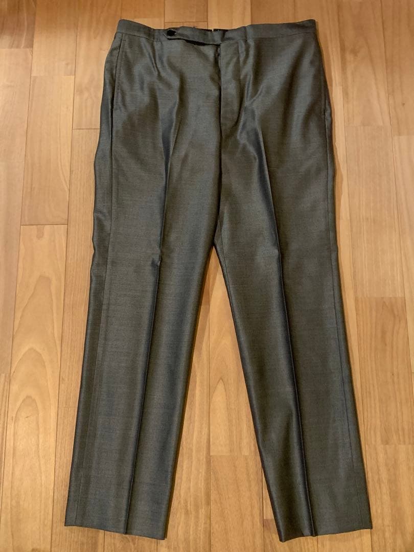 B*o様 ストラスブルゴ　スーツ　46 ※小さなシミあり