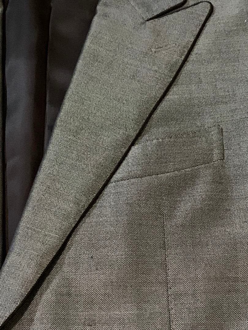 B*o様 ストラスブルゴ　スーツ　46 ※小さなシミあり