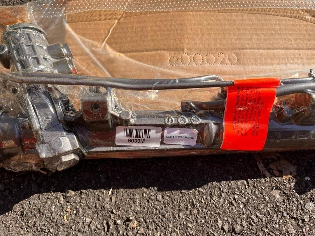 ＢＭＷ Ｅ３０型用ラックアンドピニオン（パワステ ギヤボックス）