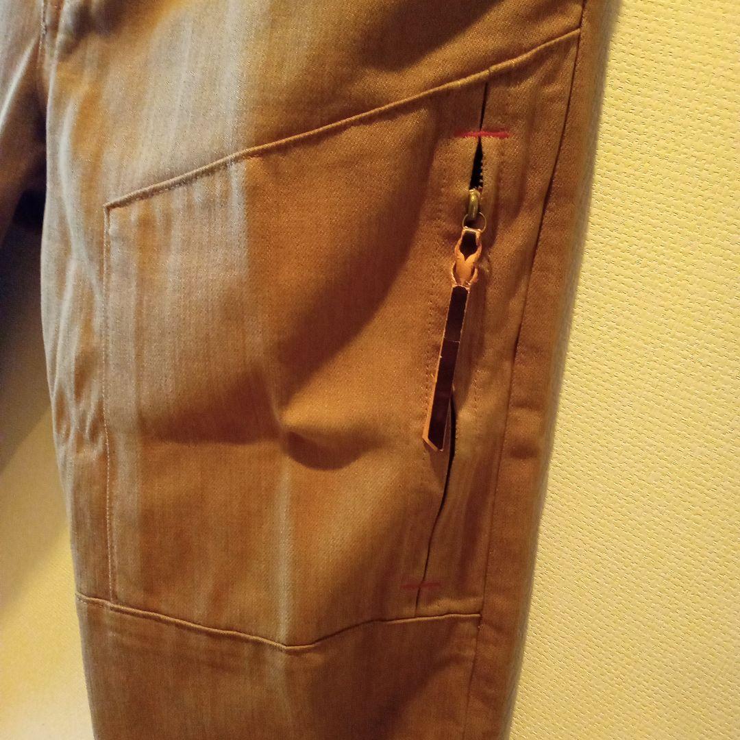 美品 56design x EDWIN ブラウンデニムカーゴ型ライダースパンツ