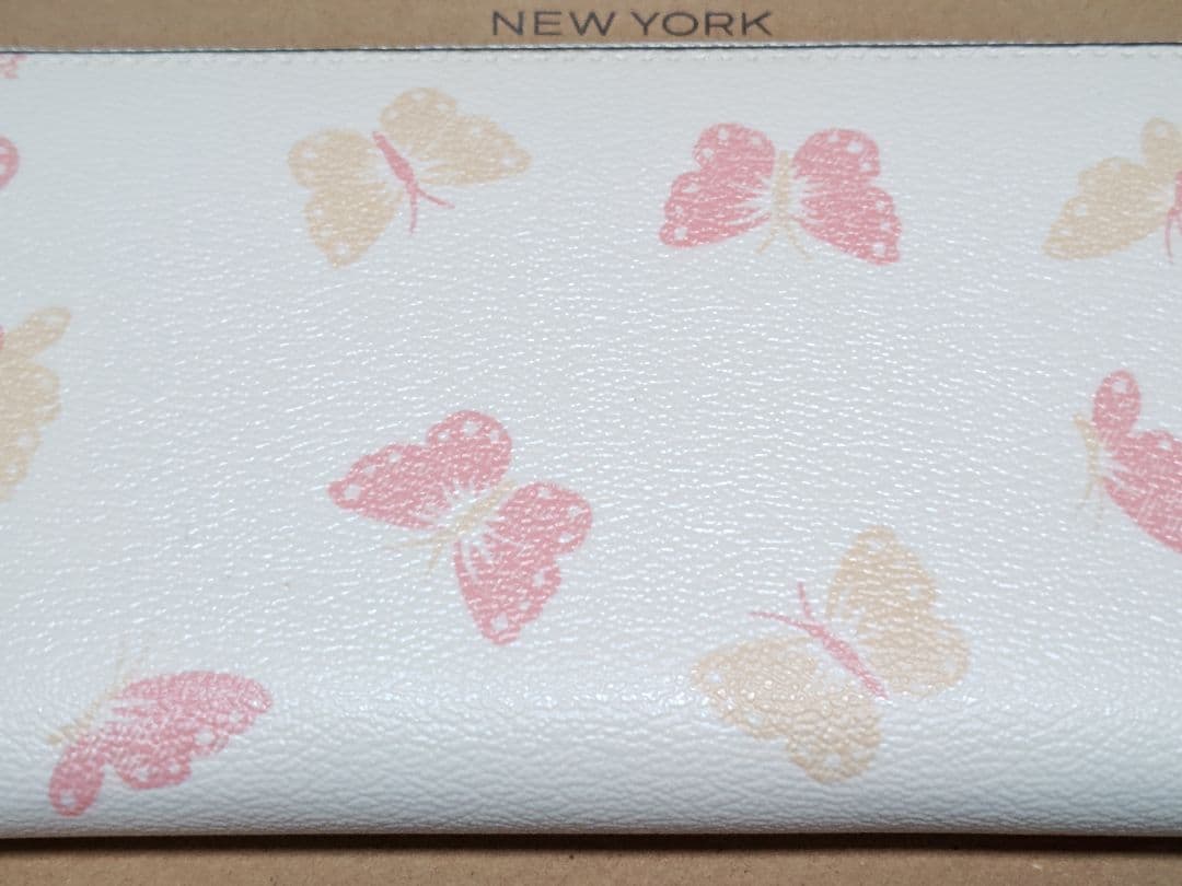 COACH 正規アウトレット品 レディース長財布 ホワイト/クリーム 蝶々柄
