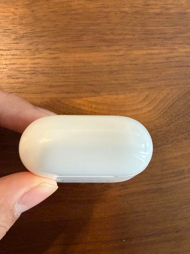 AirPods 4本体 ホワイト 充電ケース付き