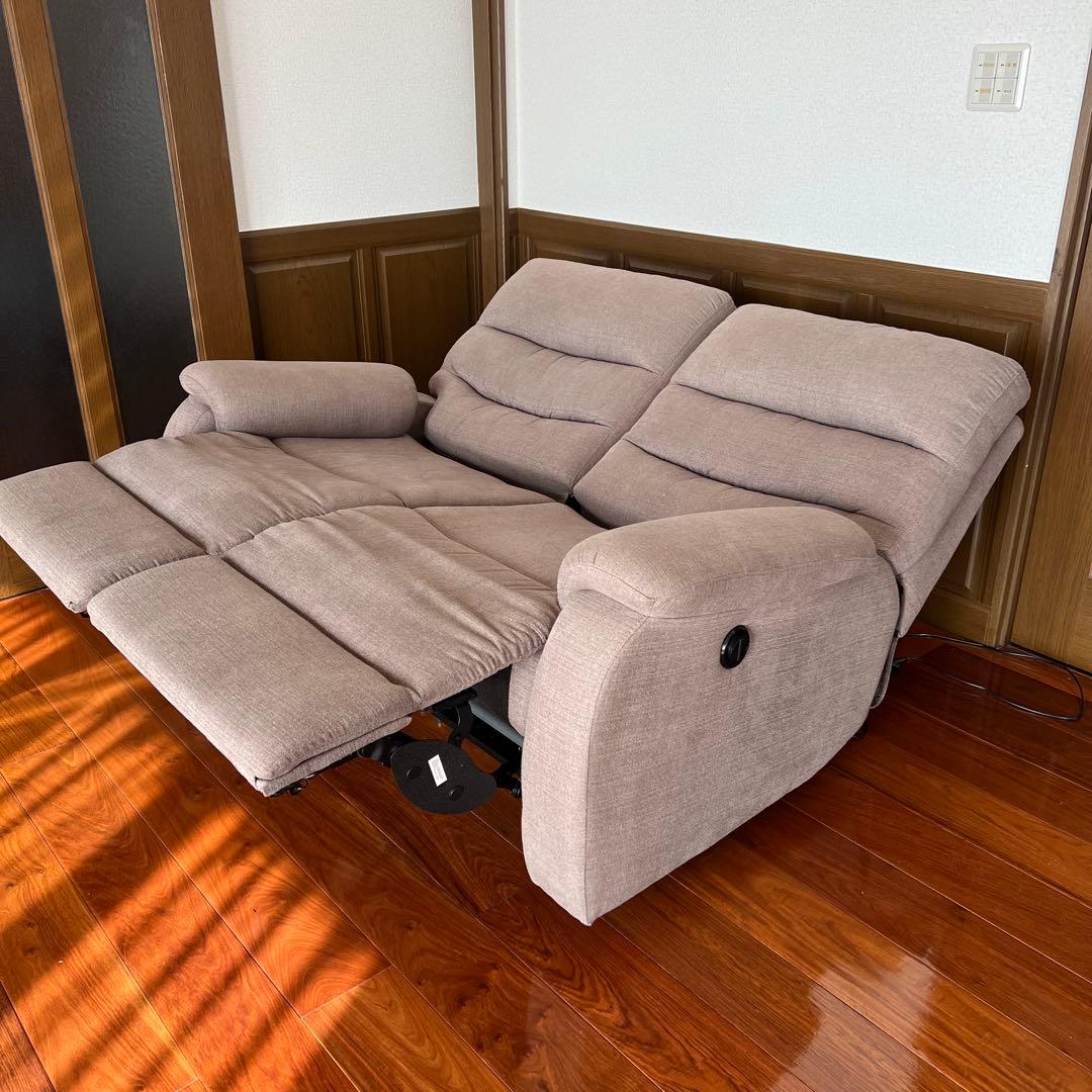 【引き取り限定　茨城県藤代駅】　ニトリ　電動　二人掛けソファー　ビリーバー3