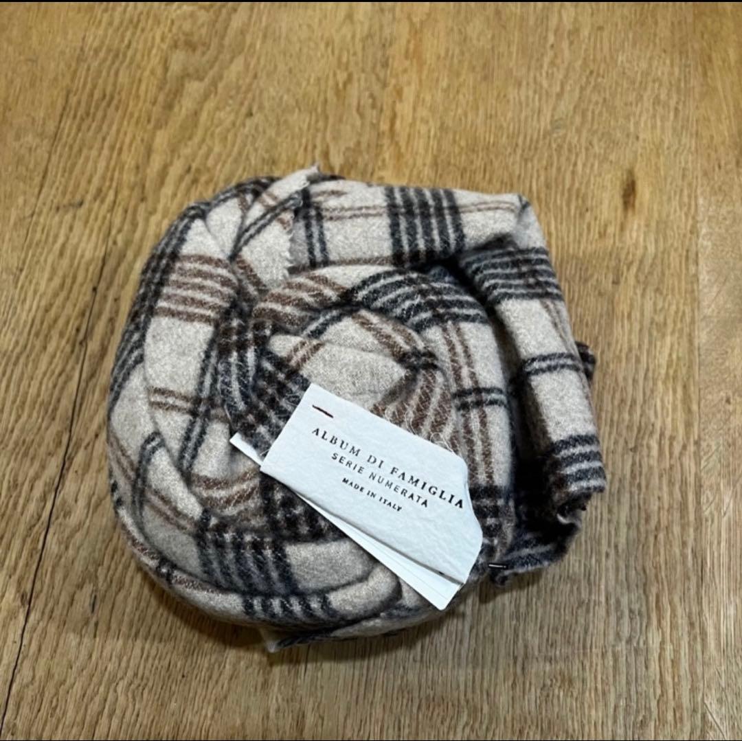 25AW 新品ALBUM DI FAMIGLIA のTRIANGLE SCARF